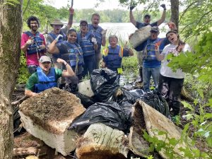 A photo showing volunteers at the 2024 Keep The Tennessee River Beautiful cleanup. Targeted keyword: keep the tennessee river beautiful